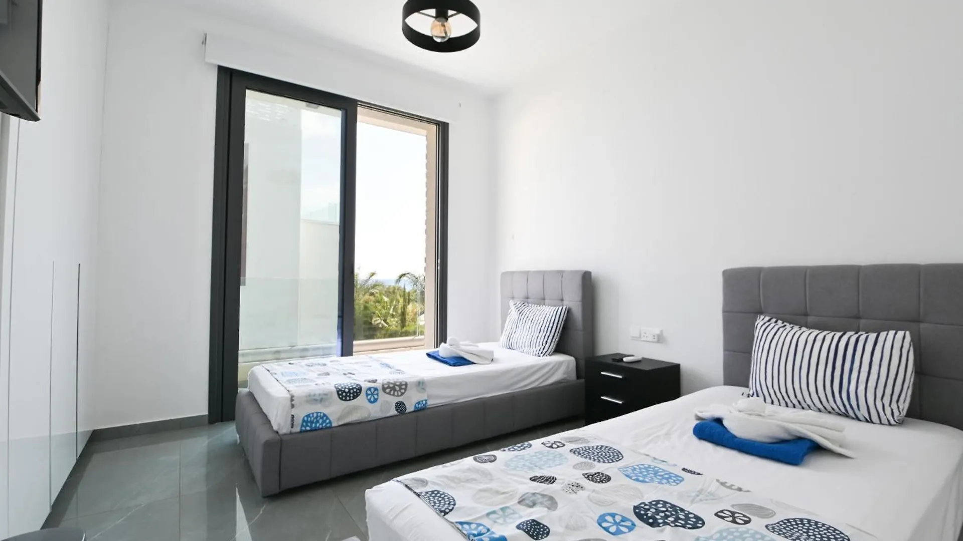By The Beach Villa 12 Protaras