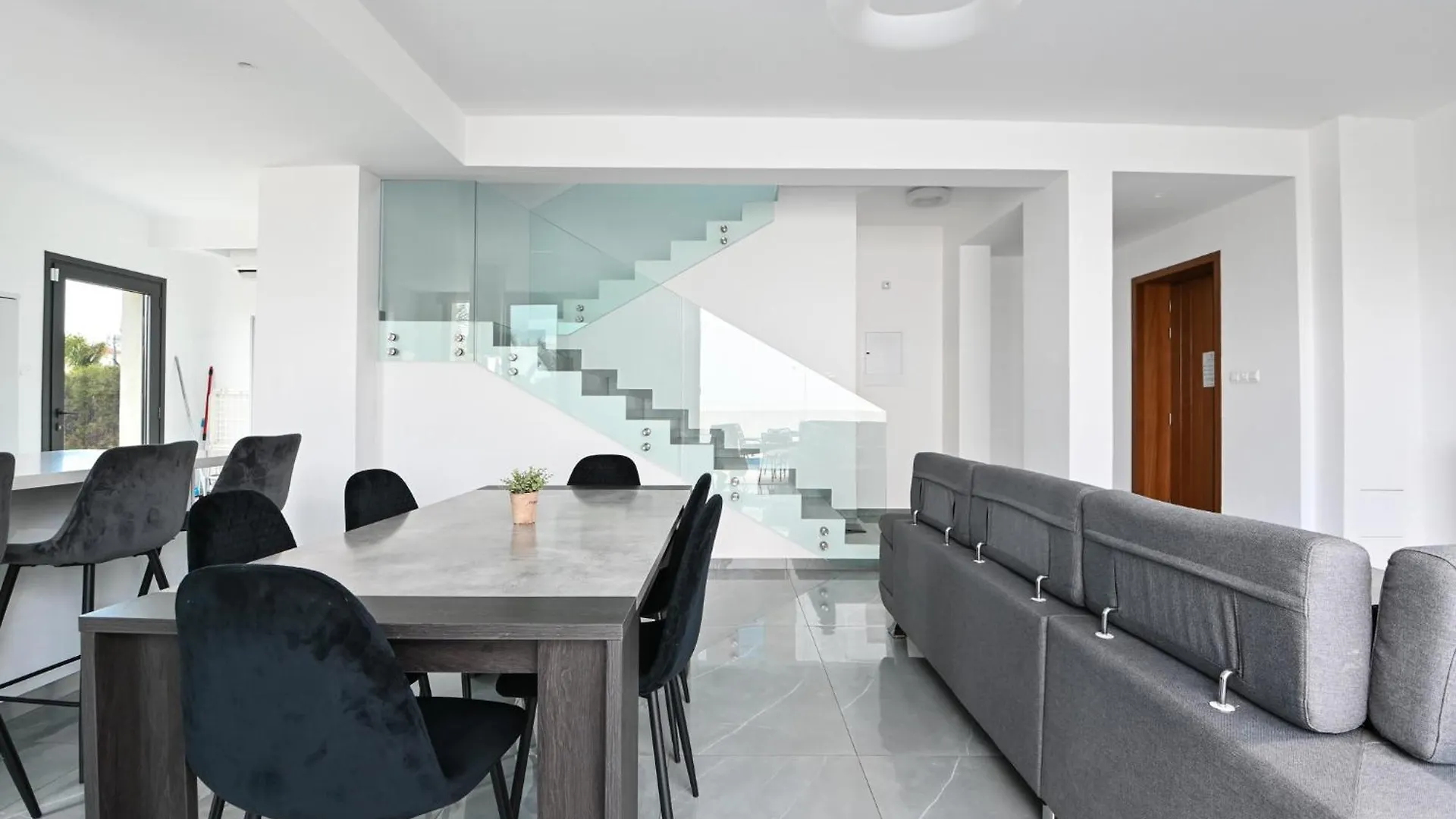 By The Beach Villa 12 Protaras Cypern